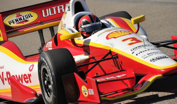 Castroneves aprova testes da Indy no Alabama