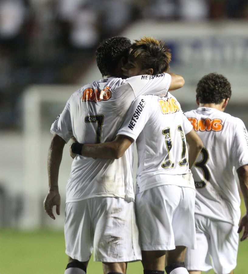 Com tranquilidade, Santos vence e soma quatro vitórias consecutivas