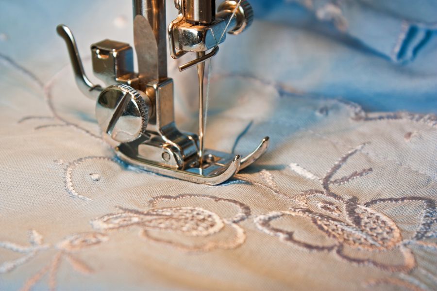 Personalize sua roupas de cama com bordado inglês 