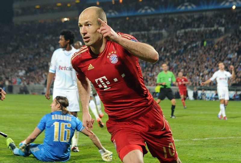 Robben comemora gol na vitória do Bayern sobre o Olympique nesta quarta-feira / Gerard Julien/AFP