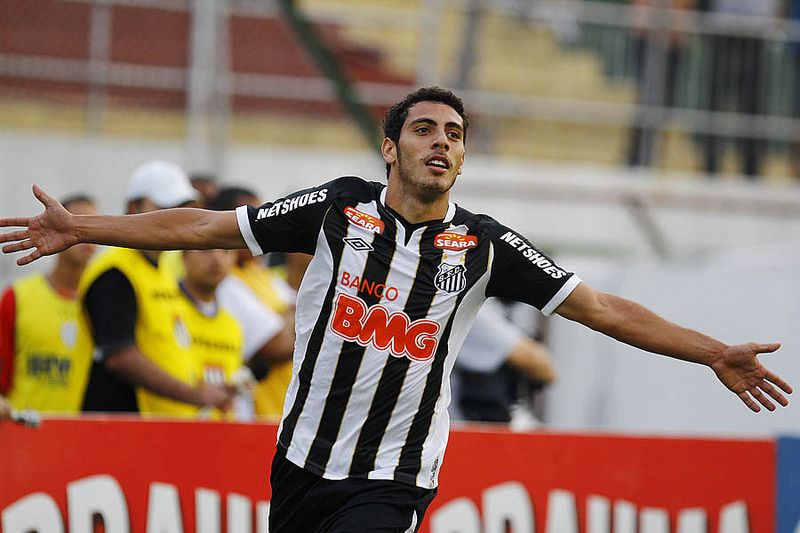 Dimba marcou o segundo gol do Santos na vitória sobre a Lusa  / Divulgação/Santos 