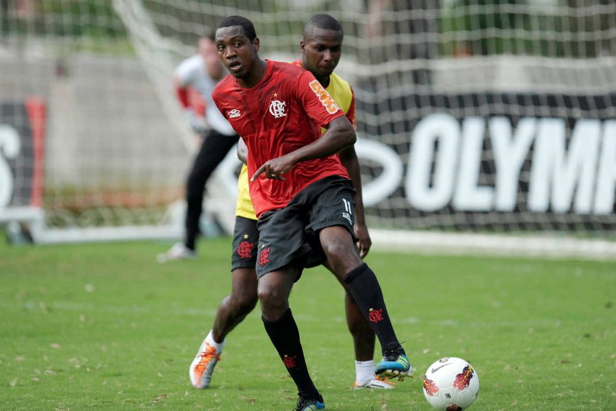 Renato voltou a ser relacionado depois de 20 dias afastado / André Portugal/VIPCOMM