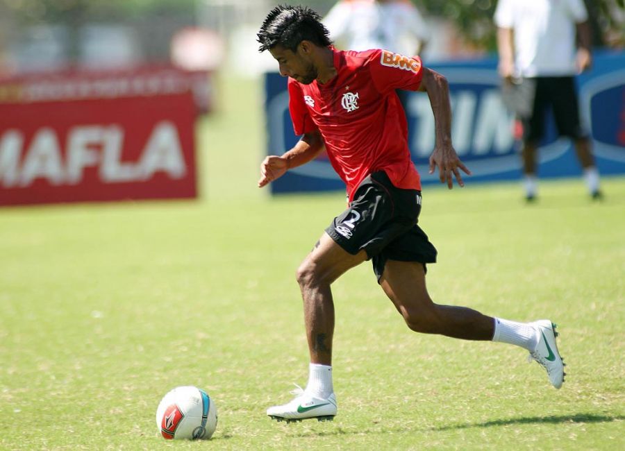 Léo Moura está no Flamengo desde 2005 / Maurício Val/Vipcomm
