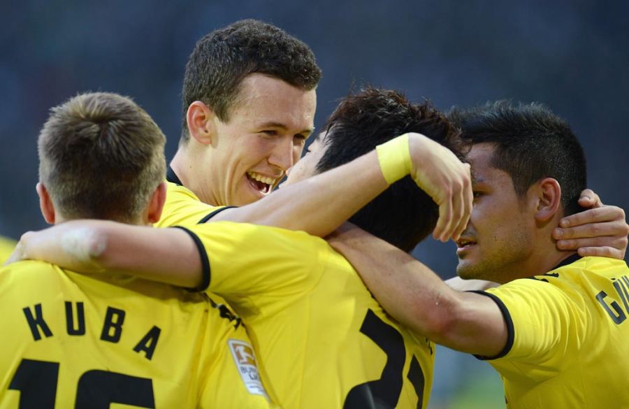 Borussia Dortmund comemora gol contra o Mönchengladbach  / Patrik Stollarz/AFP