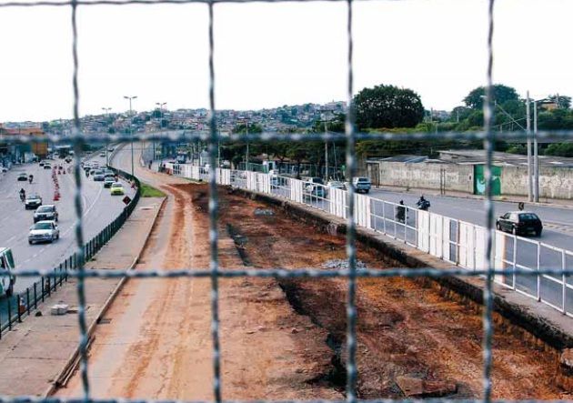 As obras do BRT São Gabriel continuam embargadas / Gustavo Andrade/ Metro BH