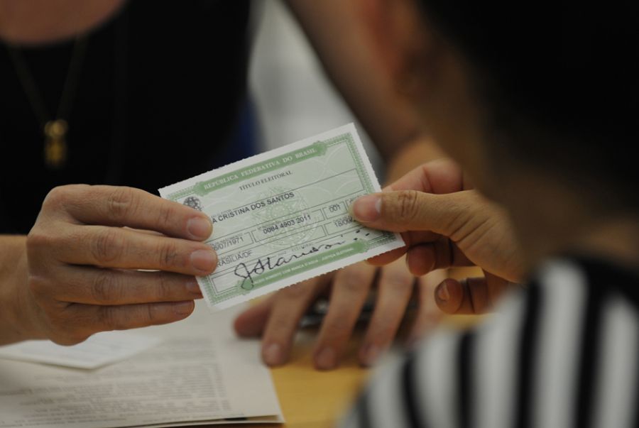 Prazo para emitir título eleitoral termina nesta quarta-feira 