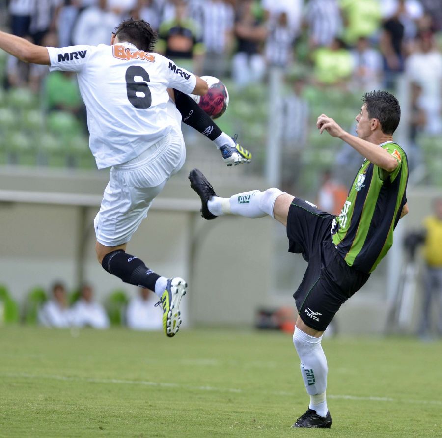América e Atlético empatam 1º jogo da decisão do Mineiro