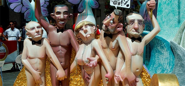 esculturas-politicos-nus.jpg