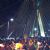 Ponte Estaiada fica lotada de manifestantes nesta segunda-feira