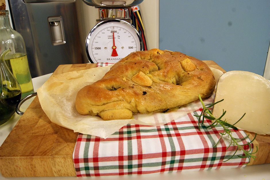 Pão de Alecrim, Melissa e Queijo de Cabra | Band Receitas 