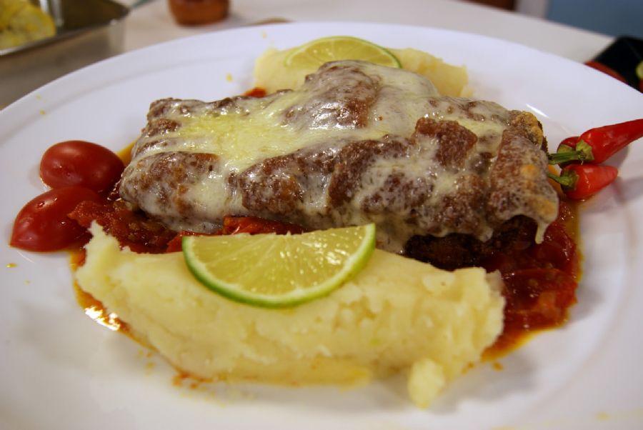 Bife a Parmegiana com Purê ao Limone | Band Receitas