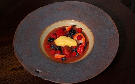 Sopa de Frutas Vermelhas com Sorvete de Maracujá e Ervas | Band Receitas 