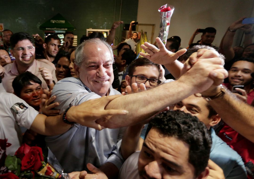 Ciro chama Juc de marginal e se esquiva de alian a com o PT