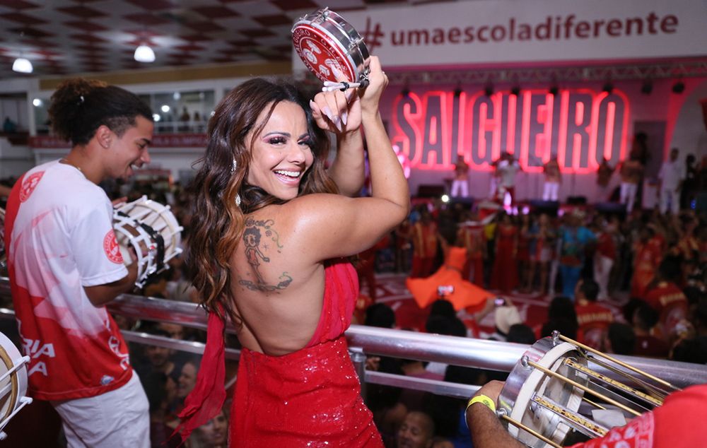 Viviane Araújo arrasa em ensaio do Salgueiro Carnaval