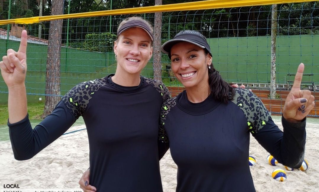 Mari e Paula Pequeno estão treinando no vôlei de praia Divulgação/Instagram