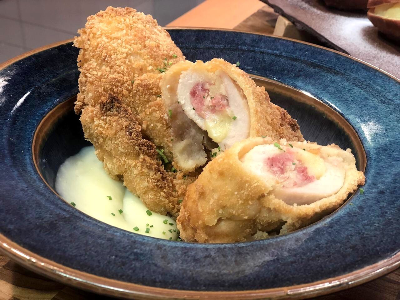 Frango à cordon bleu