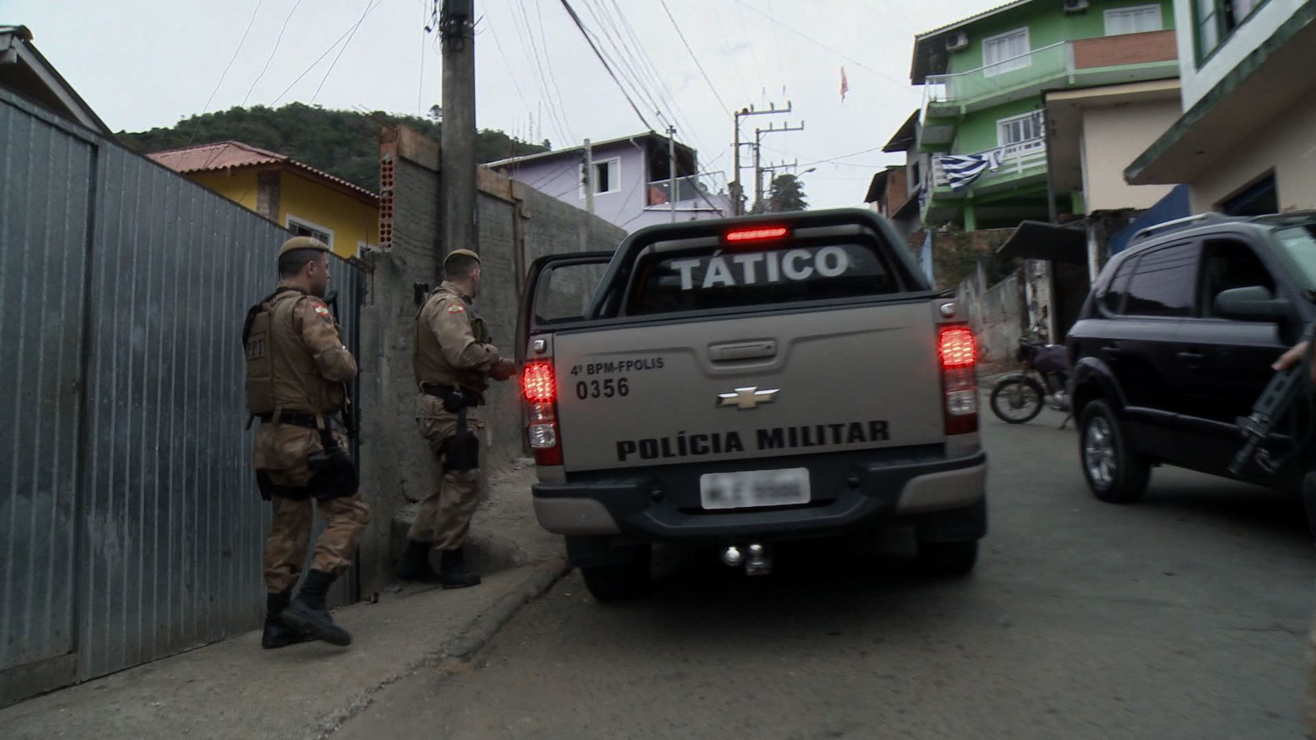 Um olhar do dia a dia dos heróis da Polícia e do Corpo de Bombeiros Reprodução