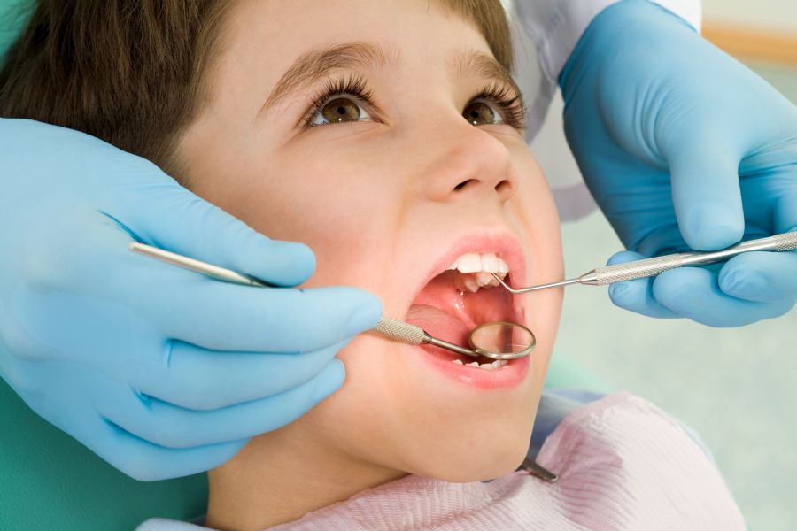 Traumas dentais são imediatamente curados com dentistas