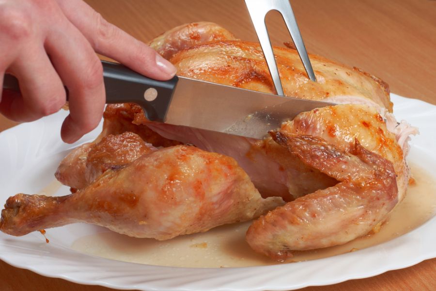 Inflação ainda faz com que brasileiro escolha carne de frango